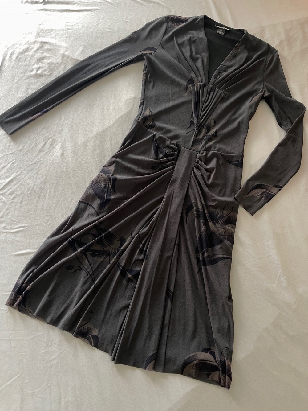 Vivienne Tam V Neck Long Sleeve Midi Dress Smoky Grey Patterned Size 1 or Small